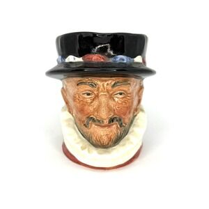 Royal Doulton Beefeater Mini Toby‎ Mug Character Jug D6233 England Collectible